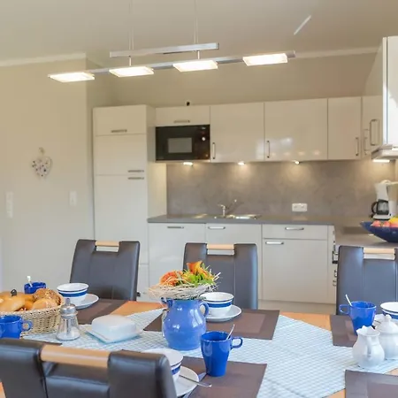 Bauernhof Kleingarn-Landhus Reihenhaus Nr 24 Semesterbostad Sulsdorf auf Fehmarn